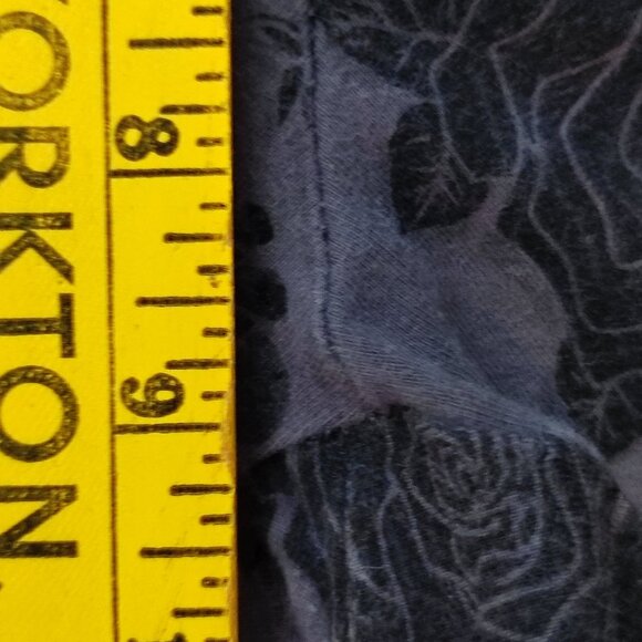 Torrid leggings grey with floral pattern women's junior size 1 - Picture 7 of 7